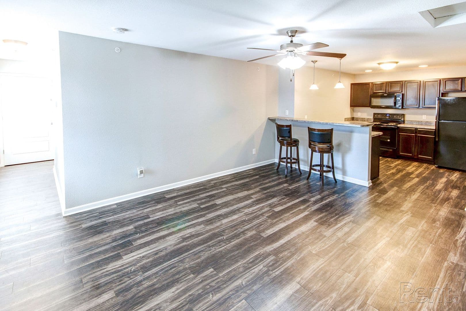 Evansville Apartment: 2010 W Indiana St
