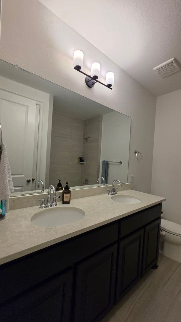 Denton House: 1513 Larson Ln