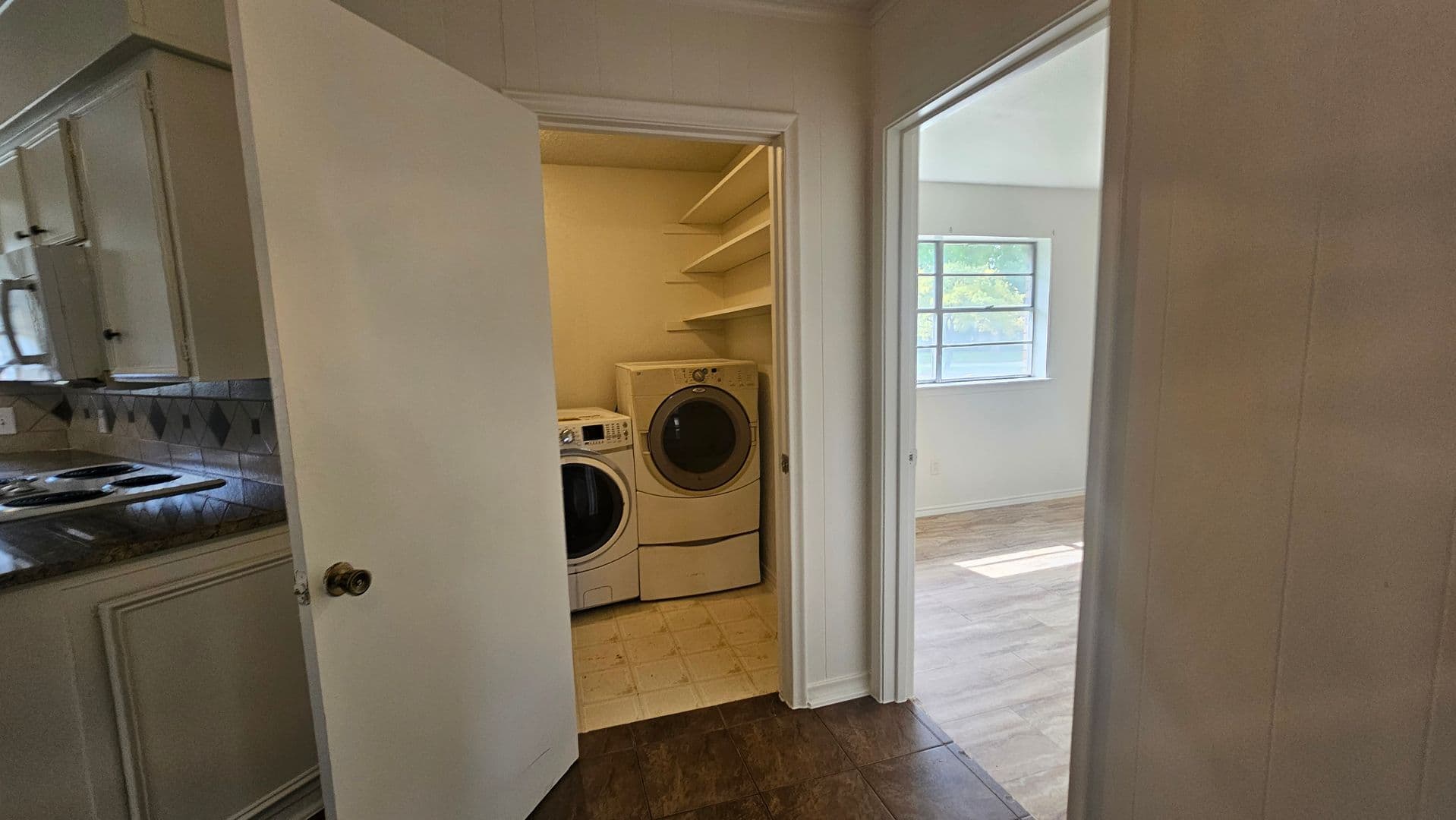 Denton Apartment: 1908 Westridge St.