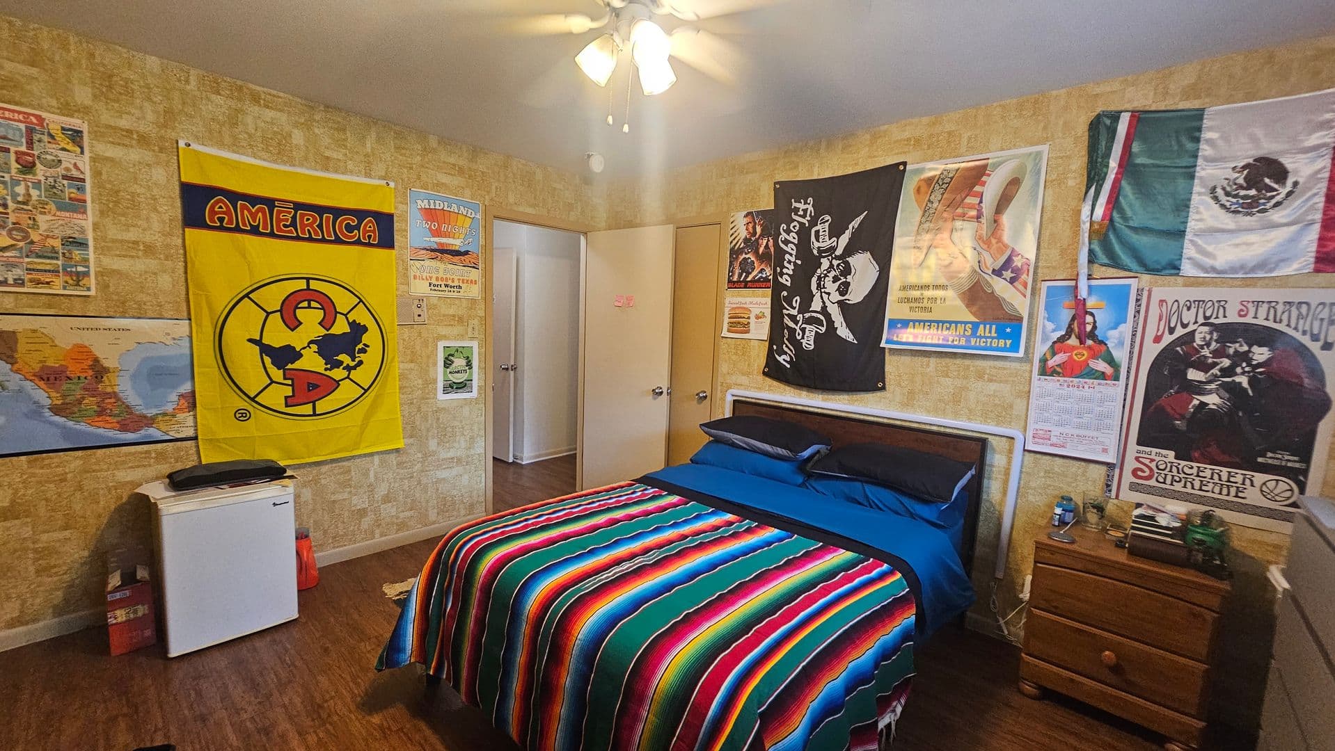 Denton House: 425 Mimosa Dr