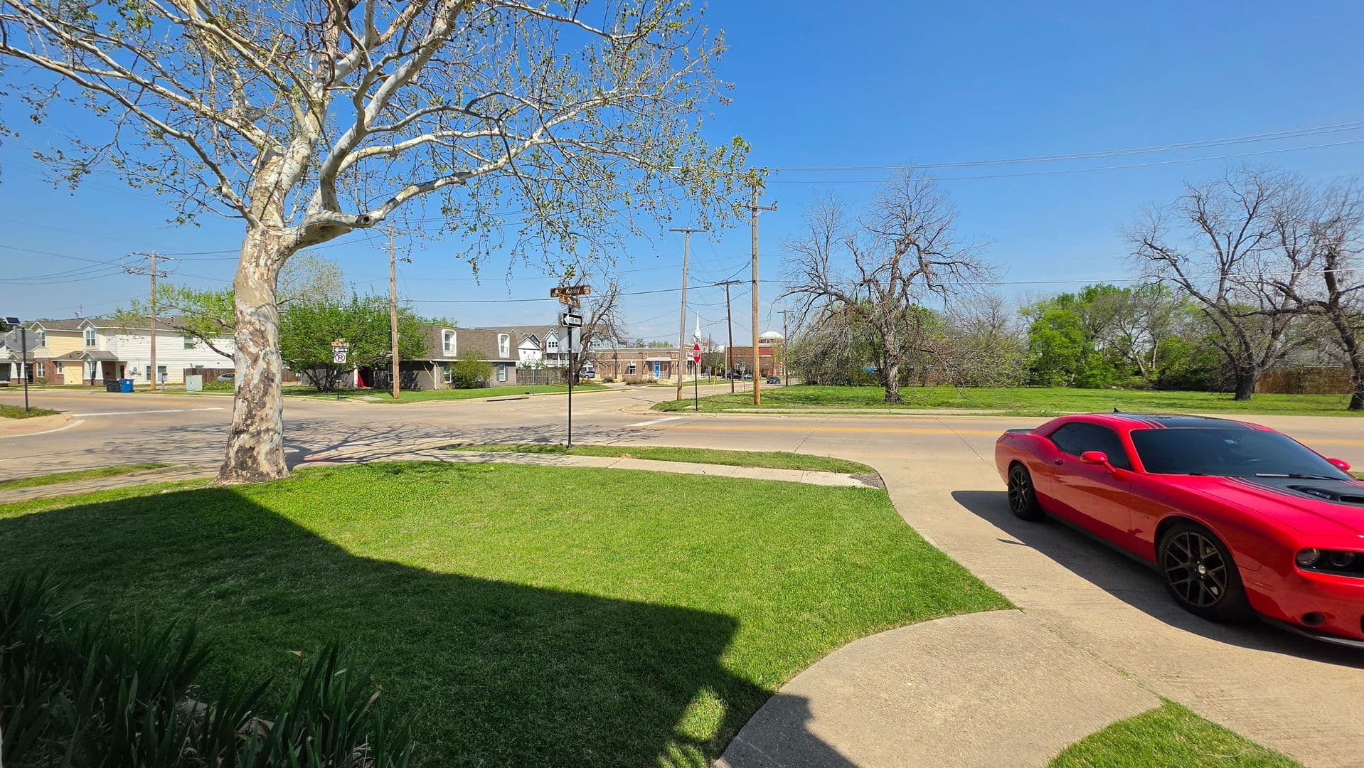 Lewisville Apartment: 145 N Kealy St