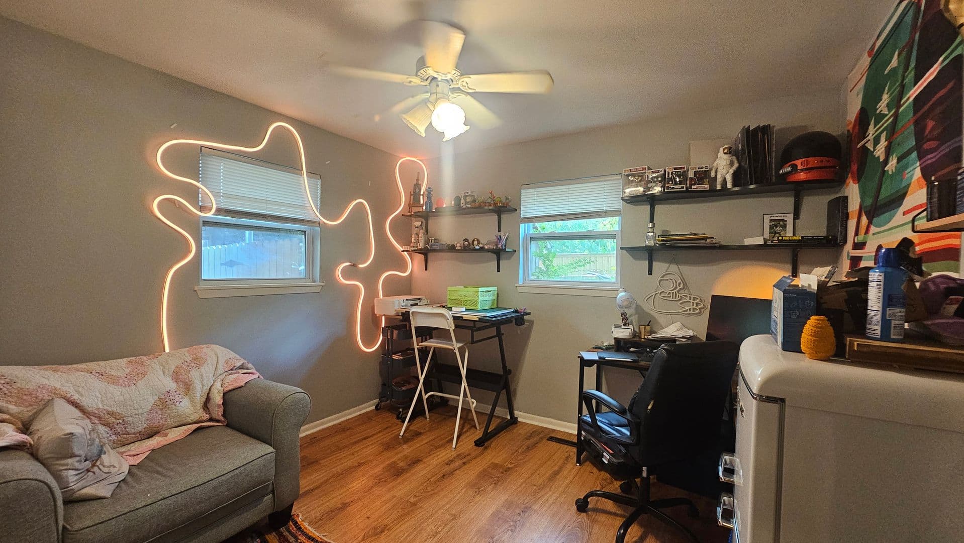 Denton House: 425 Mimosa Dr