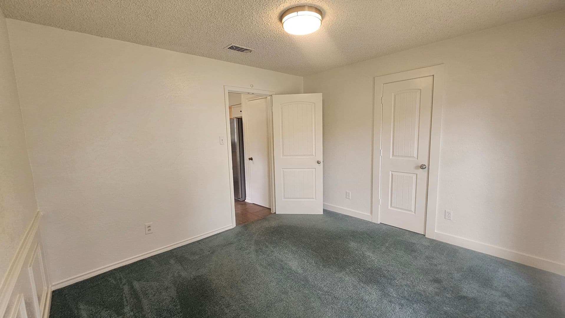 Denton Apartment: 1908 Westridge St.