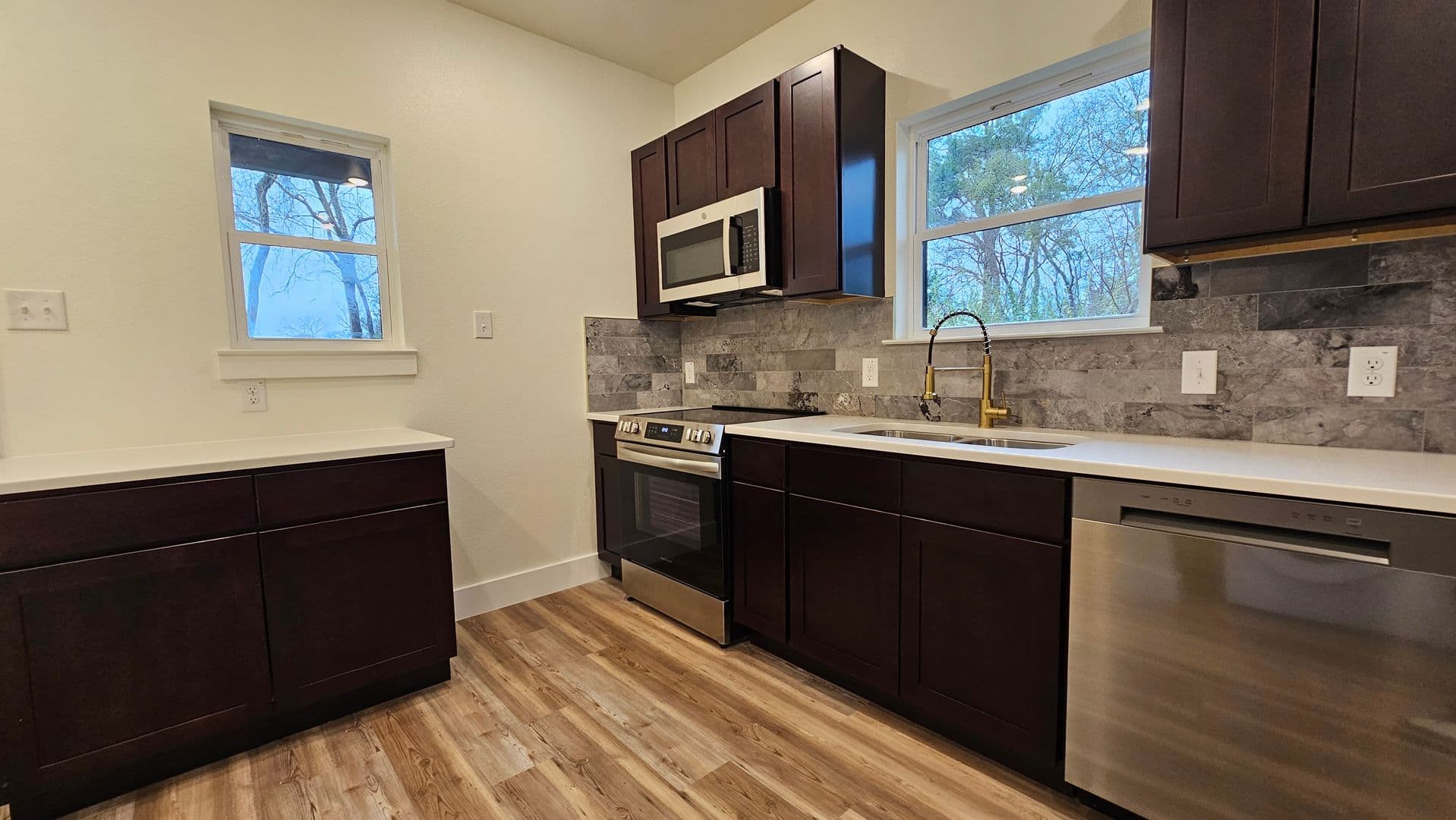 Denton Apartment: 1700 Kendolph Dr