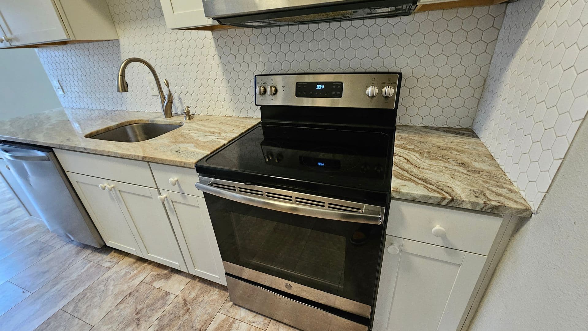 Denton Apartment: 2115 Glenwood Ln.