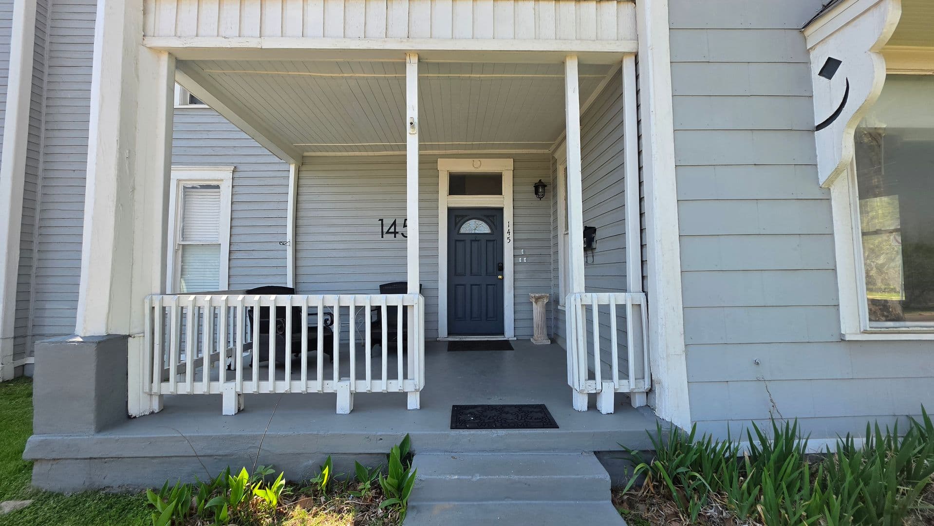 Lewisville Apartment: 145 N Kealy St
