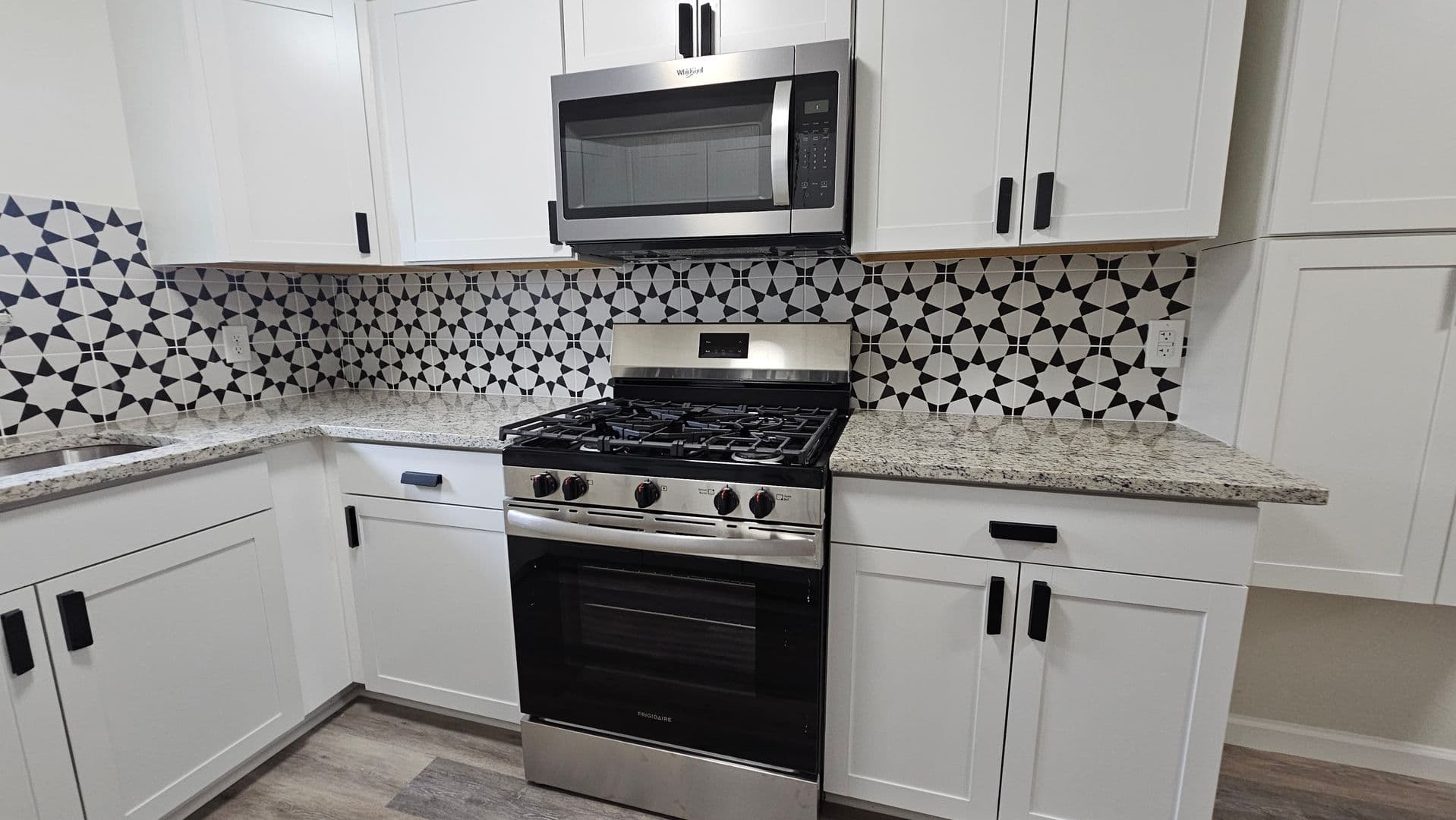 Denton Apartment: 2420 Louise St
