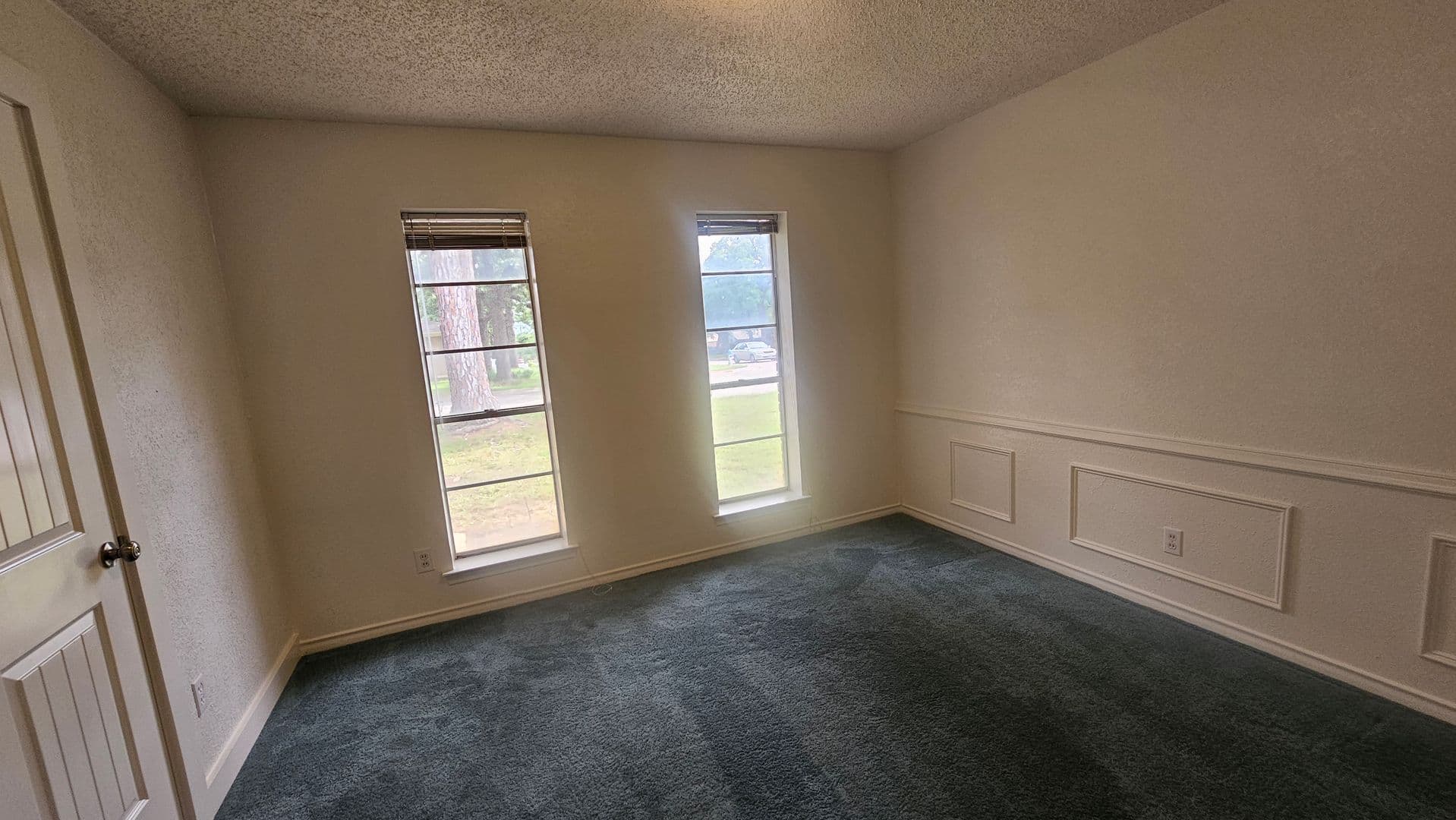 Denton Apartment: 1908 Westridge St.