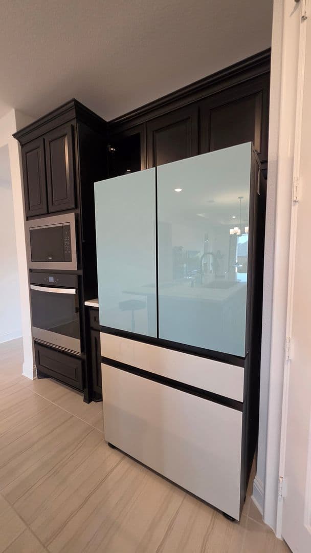 Denton House: 1513 Larson Ln
