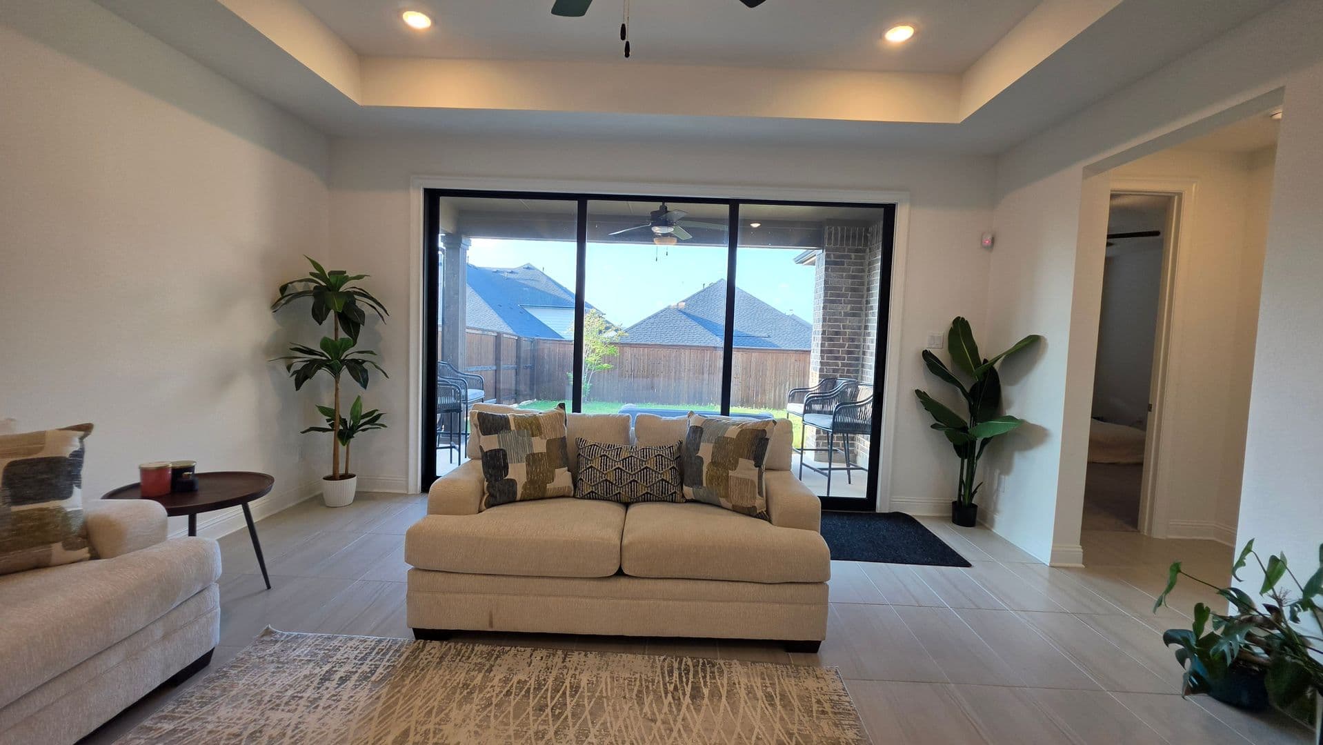 Denton House: 1513 Larson Ln