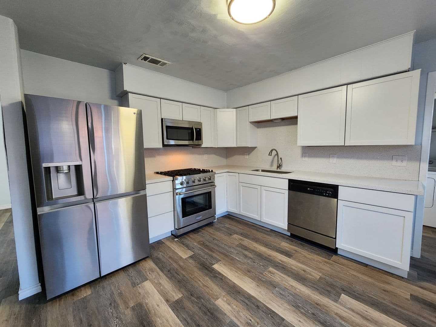 Denton Apartment: 3604 Valley View Rd.