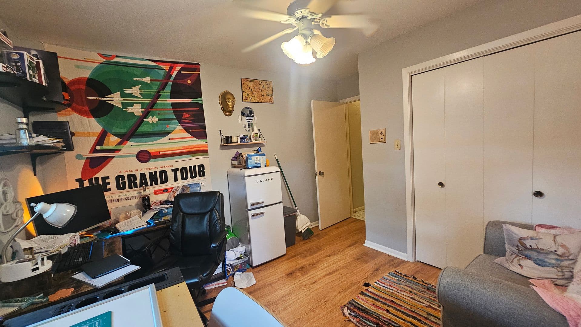 Denton House: 425 Mimosa Dr