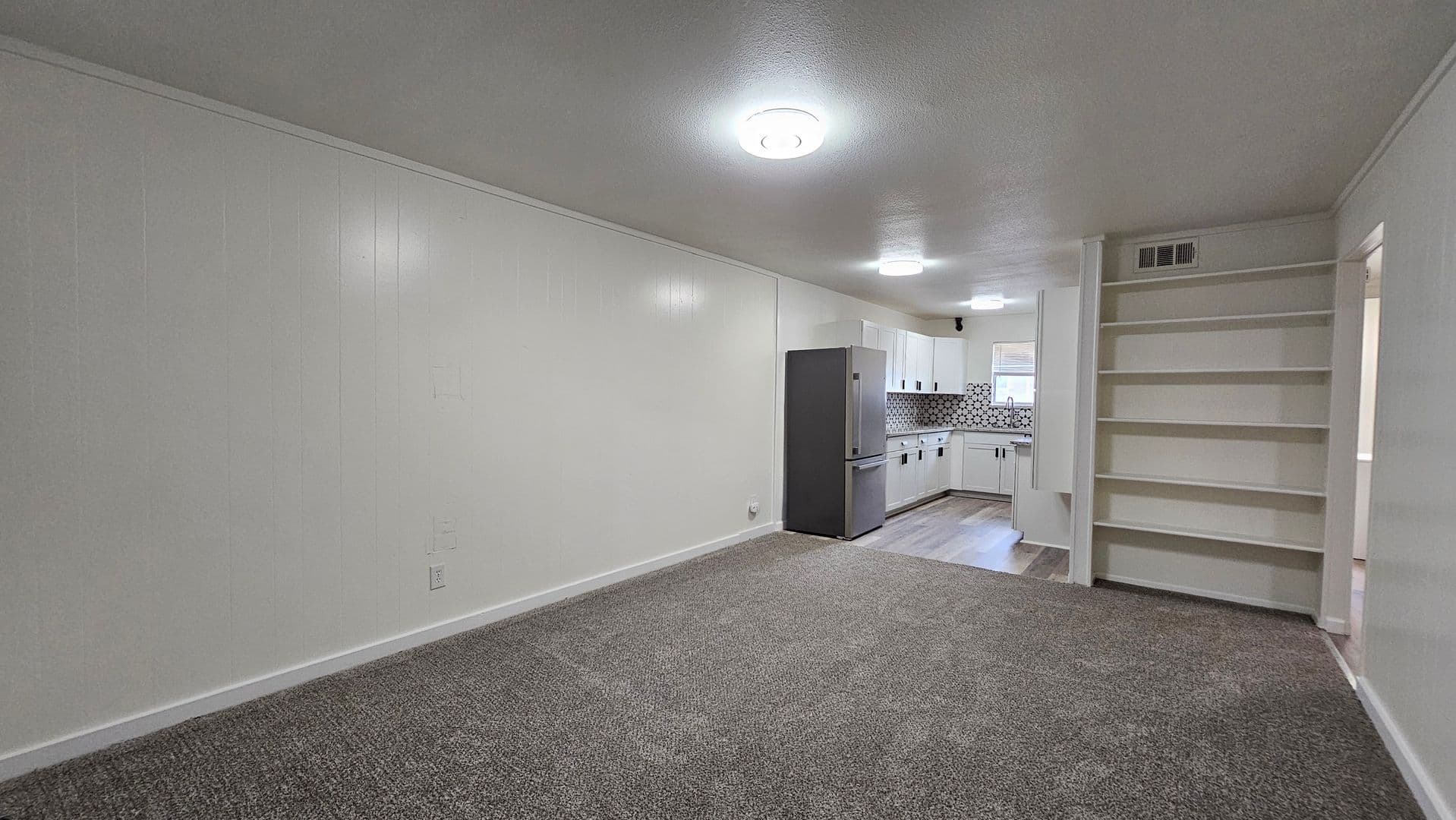 Denton Apartment: 2420 Louise St