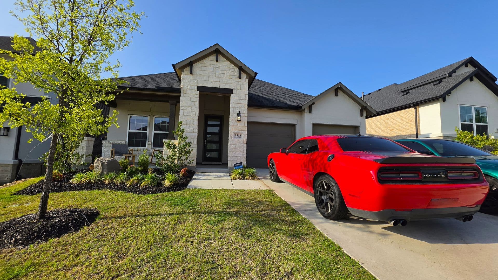 Denton House: 1513 Larson Ln