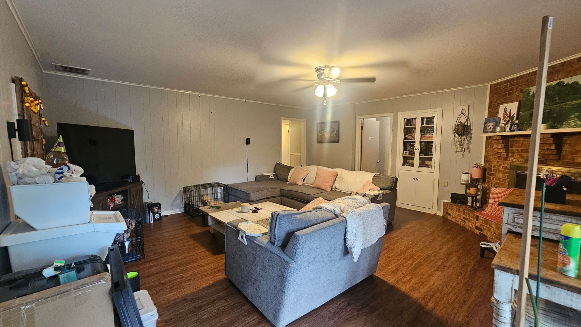 Denton House: 425 Mimosa Dr