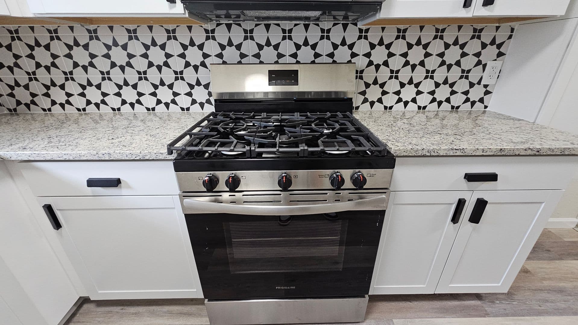 Denton Apartment: 2420 Louise St
