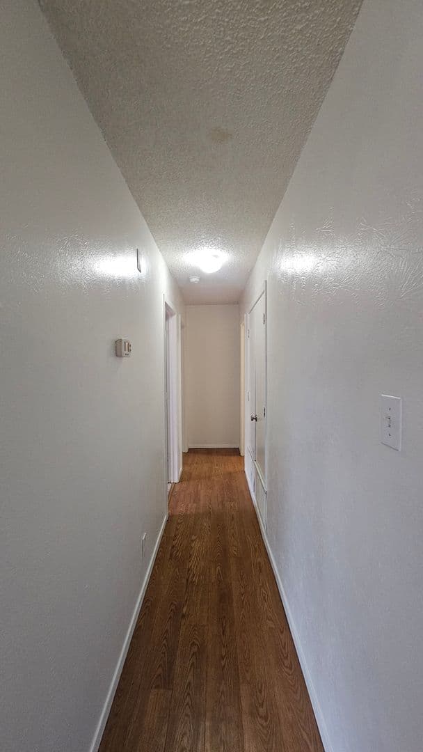 Denton Apartment: 1000 - 1002 Mulkey Ln.