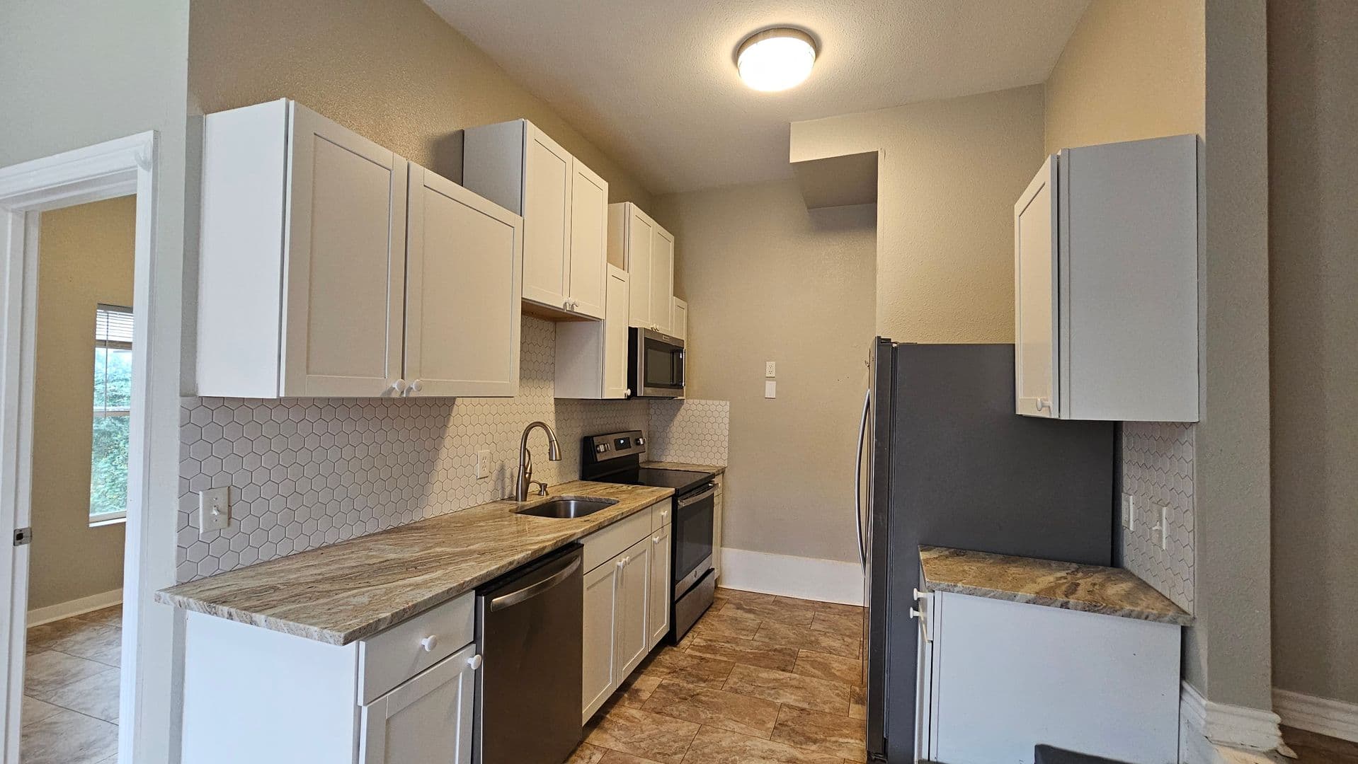 Denton Apartment: 2115 Glenwood Ln.
