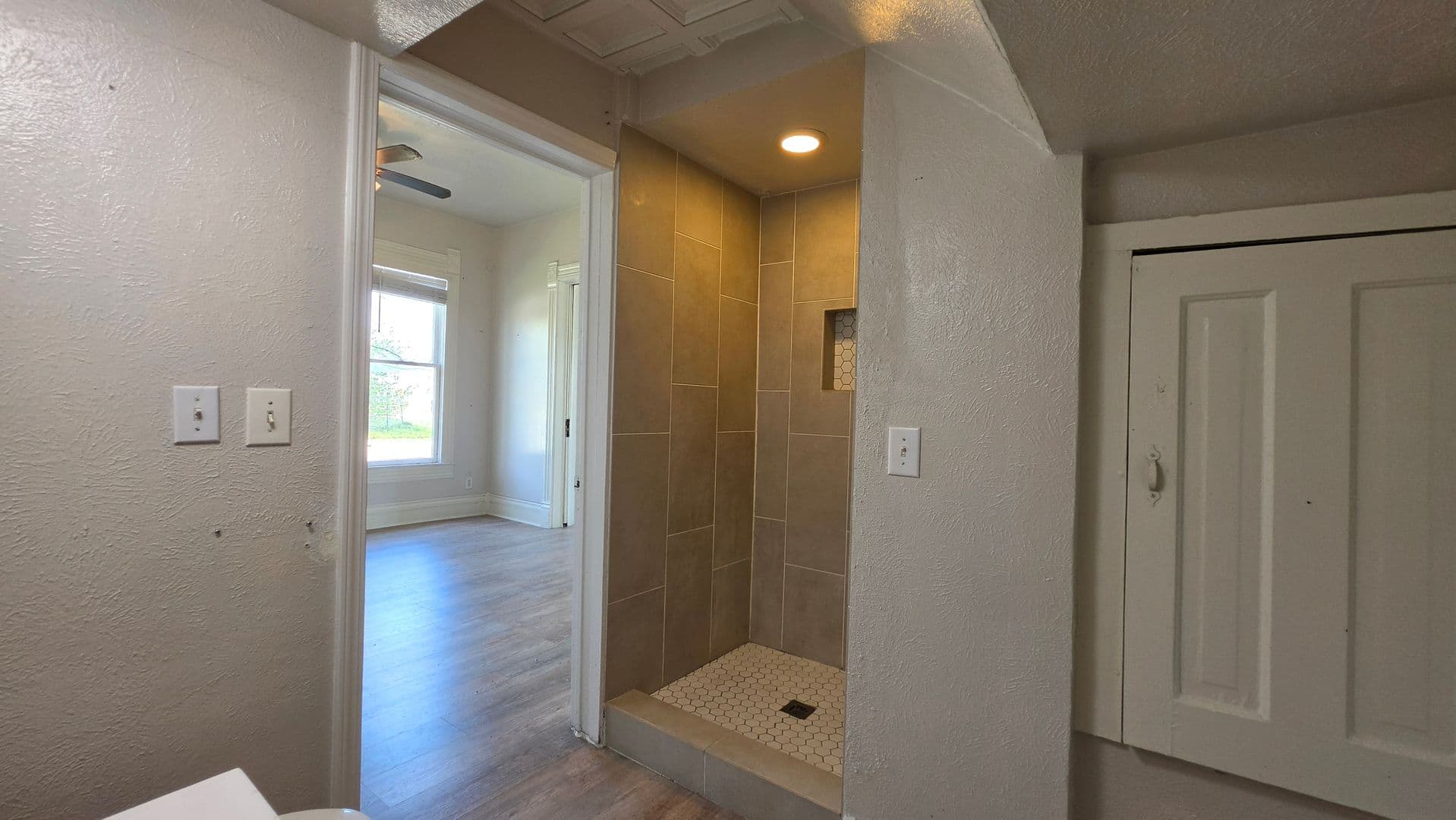 Lewisville Apartment: 145 N Kealy St