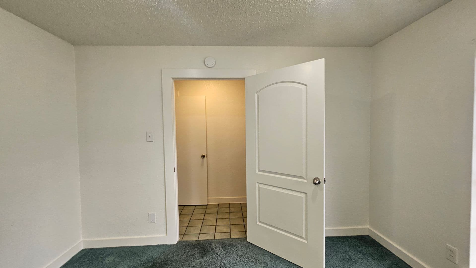 Denton Apartment: 1908 Westridge St.