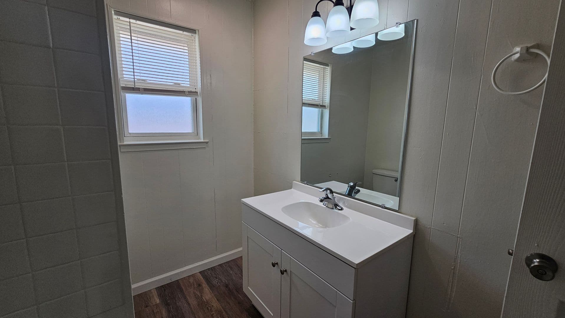 Denton Apartment: 2420 Louise St