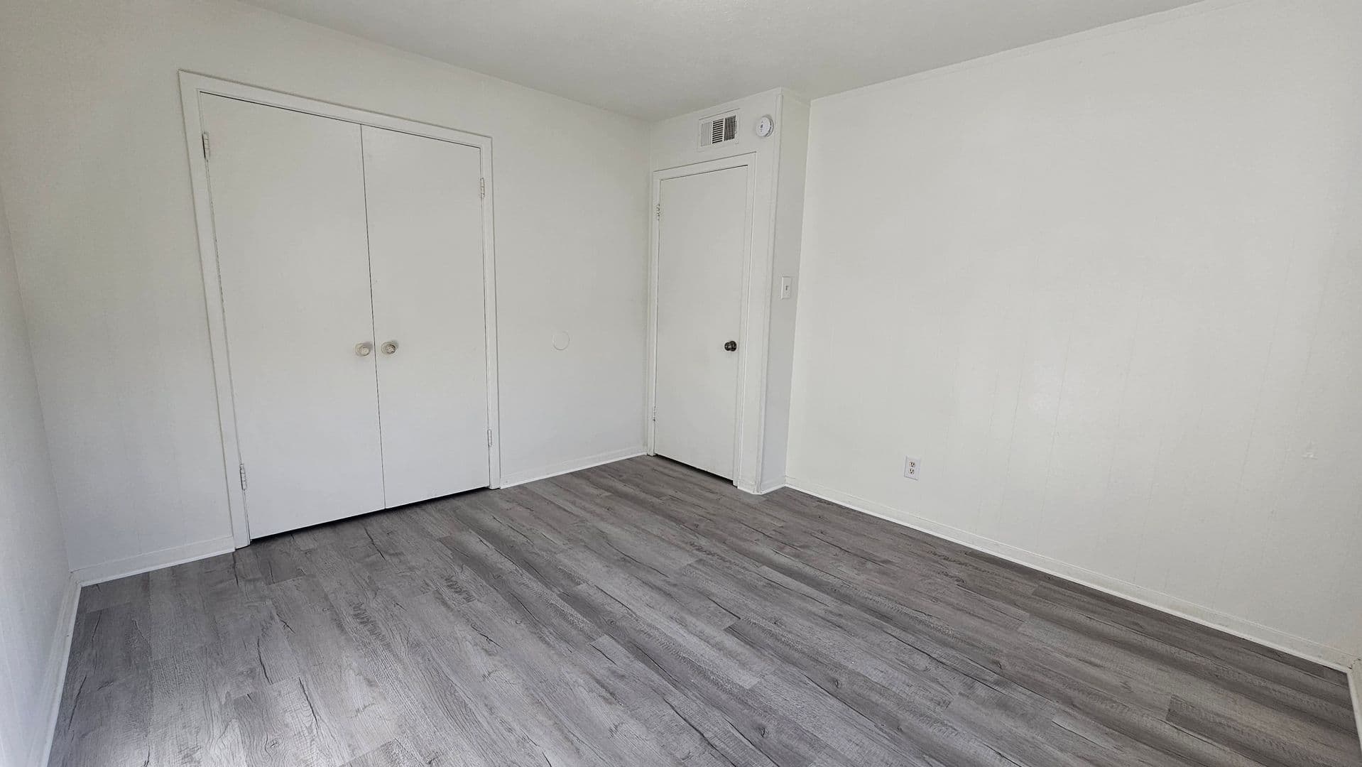 Denton Apartment: 2420 Louise St