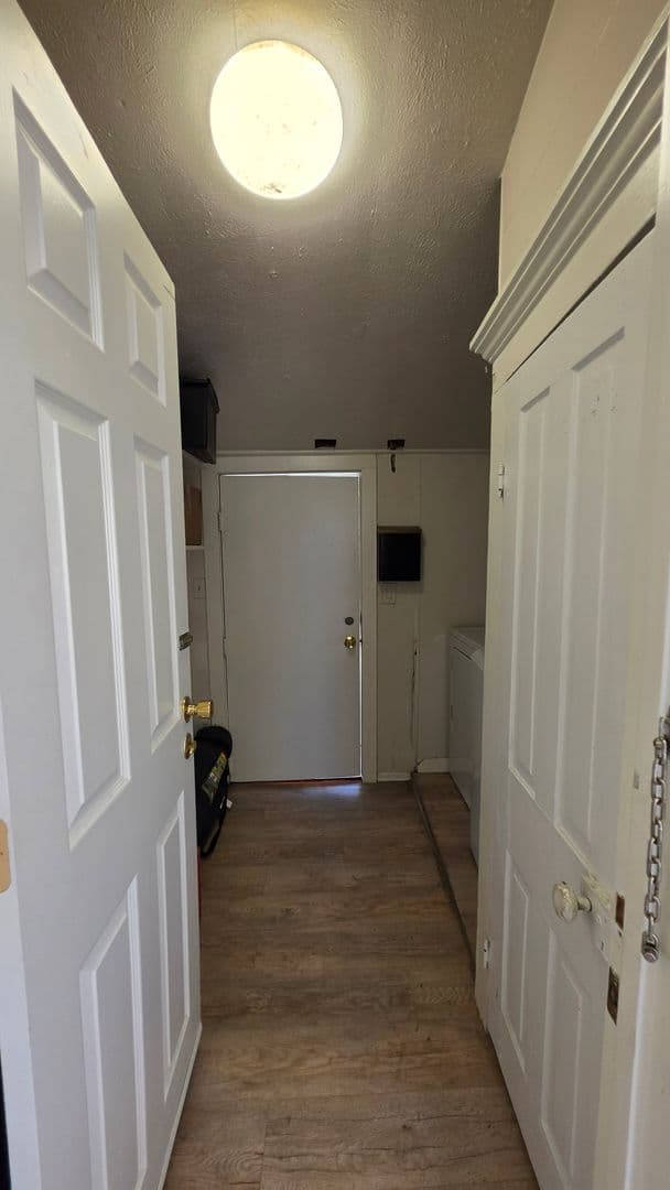 Lewisville Apartment: 145 N Kealy St