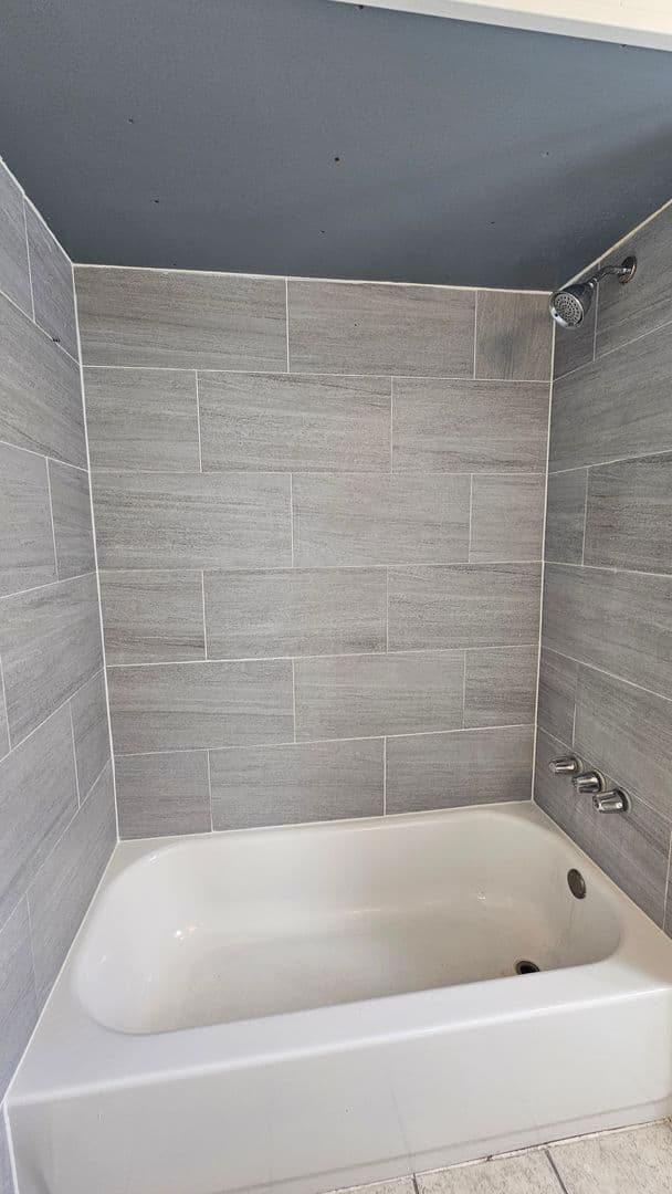 Denton Apartment: 2420 Louise St