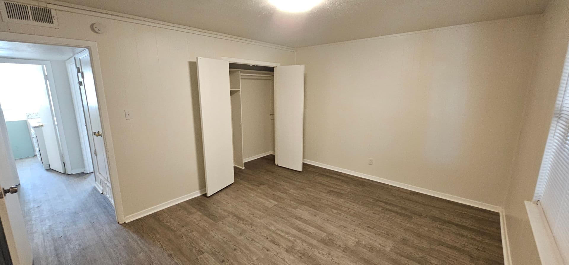 Denton Apartment: 2404 Louise St