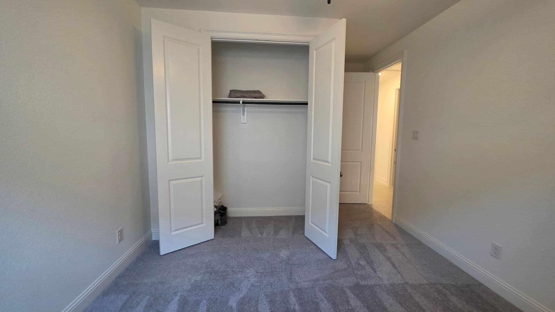 Denton House: 1513 Larson Ln