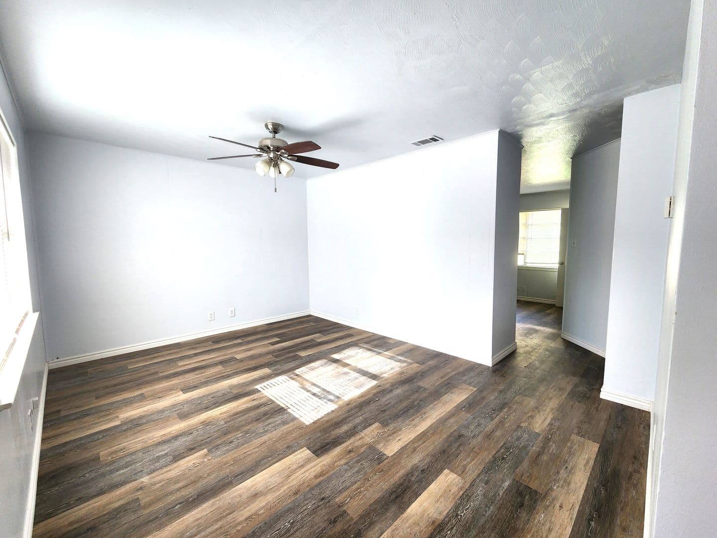 Denton Apartment: 3604 Valley View Rd.