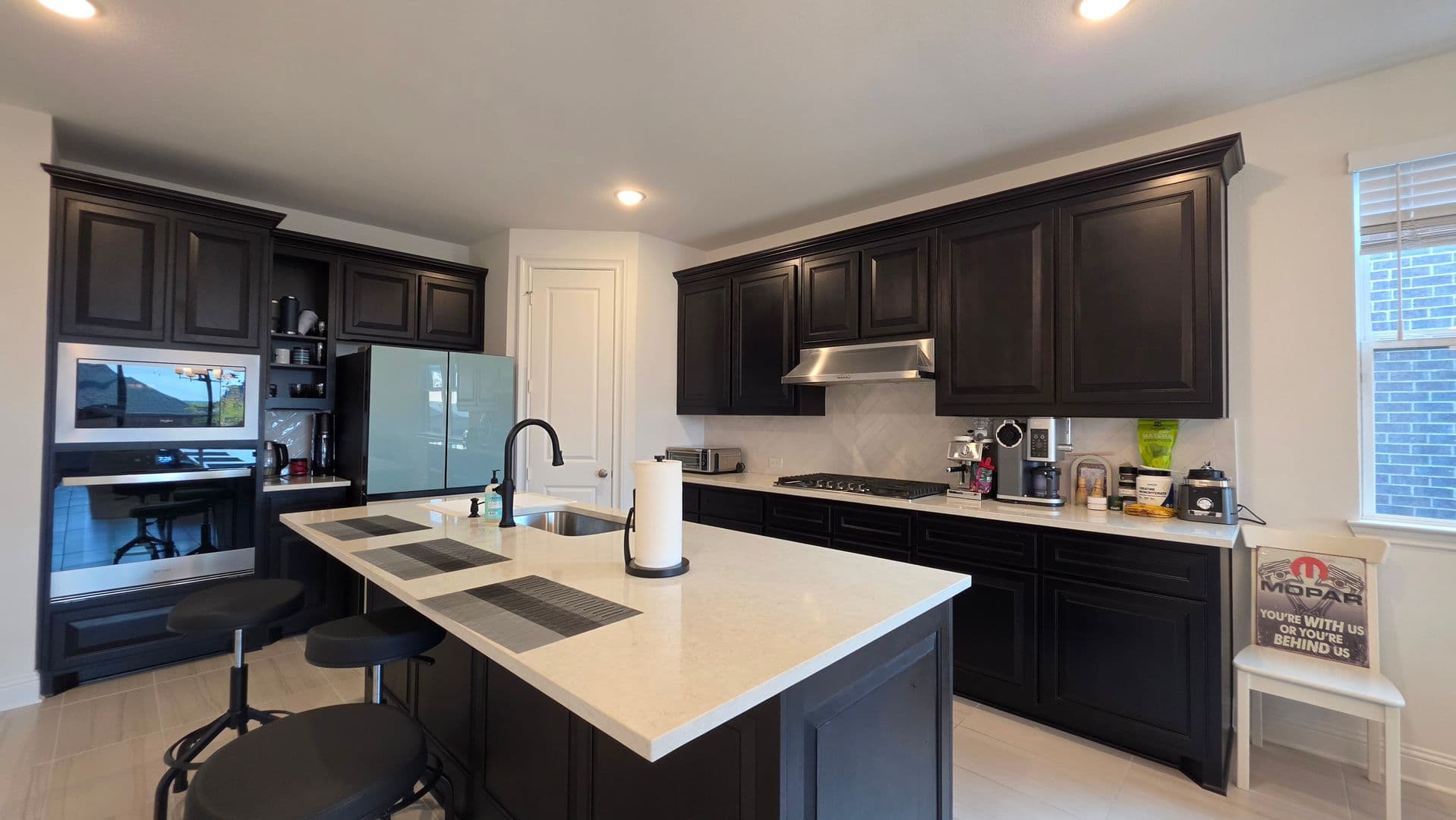 Denton House: 1513 Larson Ln