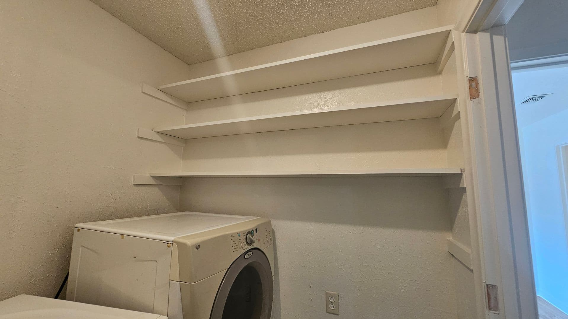Denton Apartment: 1908 Westridge St.