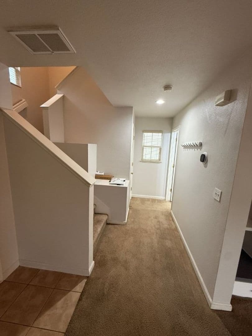 Fairfield House: 2777 Whitney