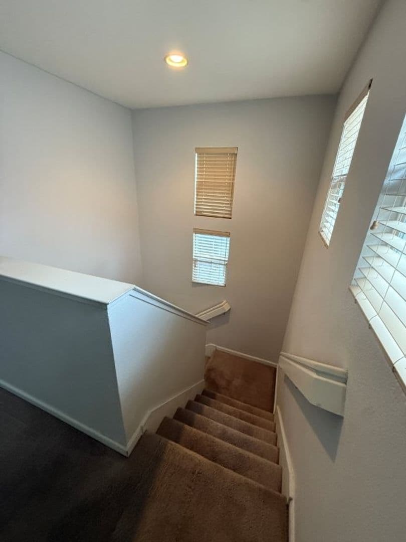 Fairfield House: 2777 Whitney