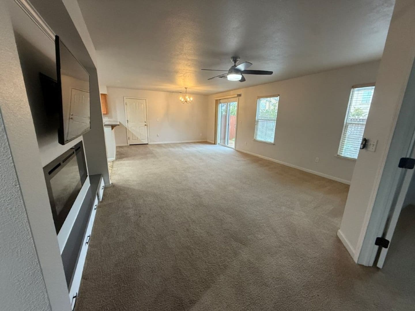 Fairfield House: 2777 Whitney