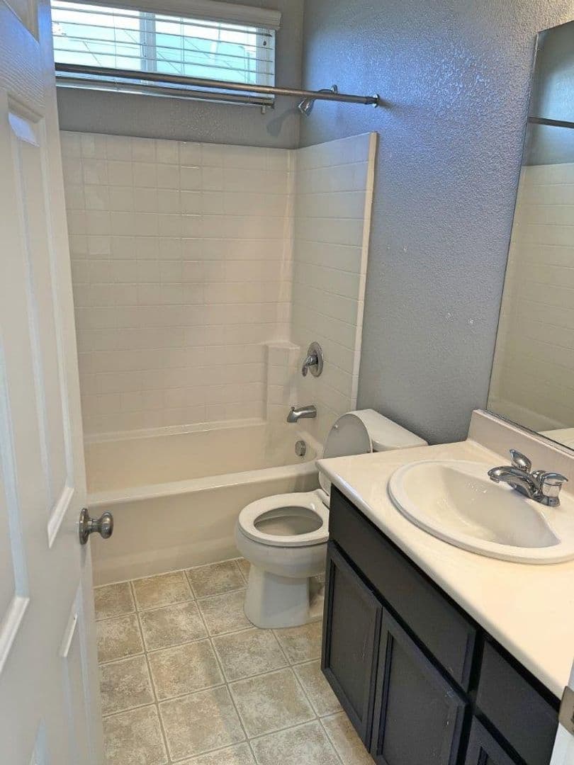 DIXON House: 1436 BELLO DRIVE