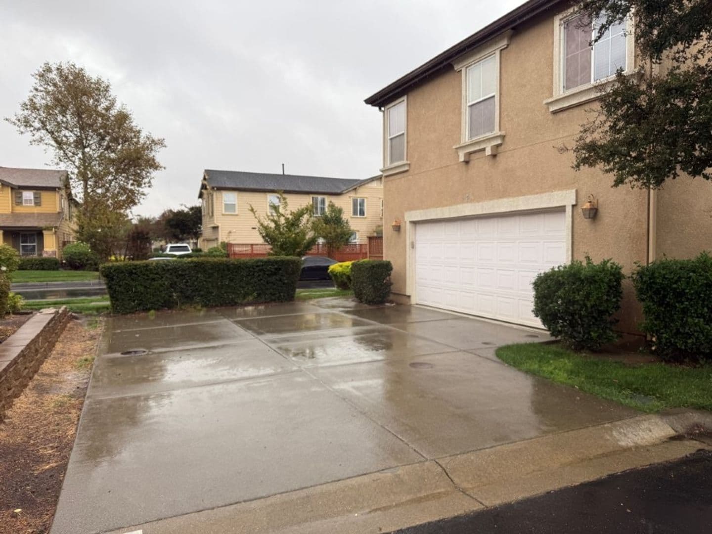 Fairfield House: 2777 Whitney