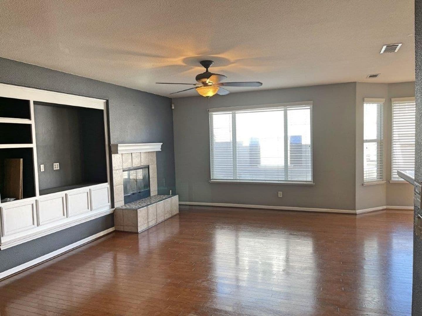 DIXON House: 1436 BELLO DRIVE