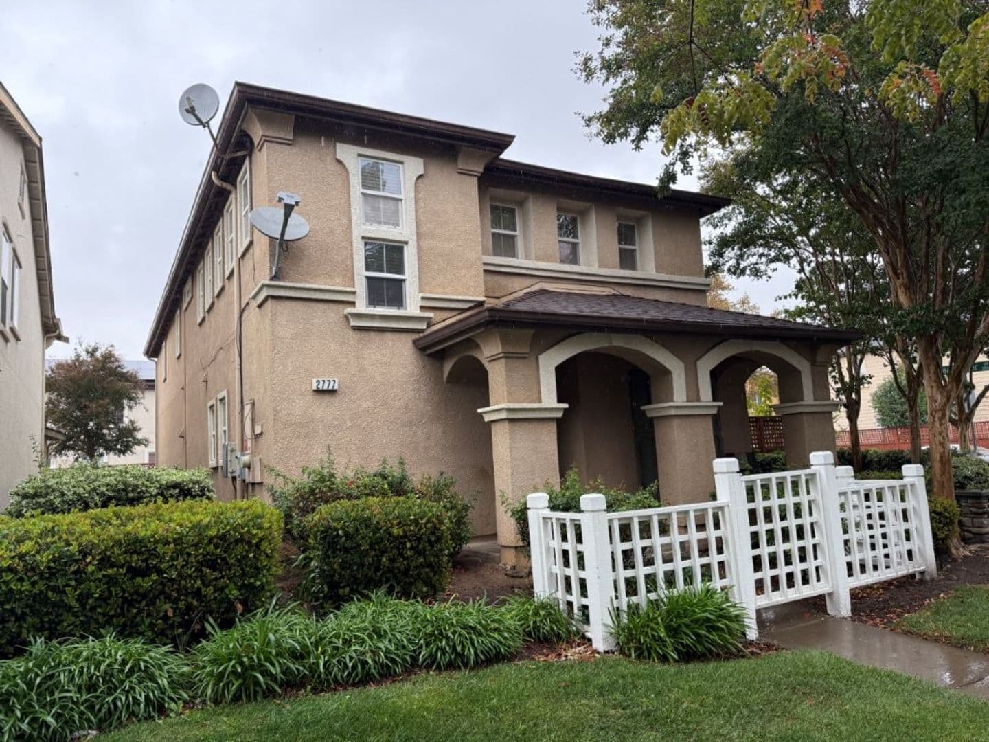 Fairfield House: 2777 Whitney