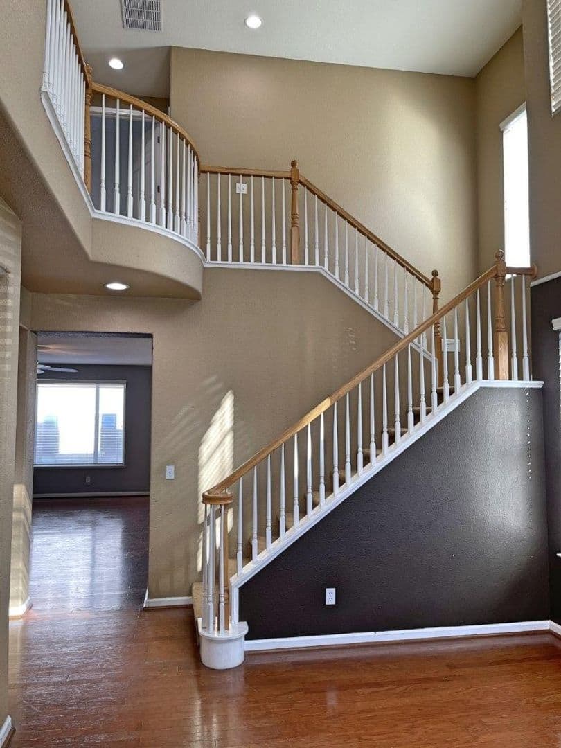DIXON House: 1436 BELLO DRIVE