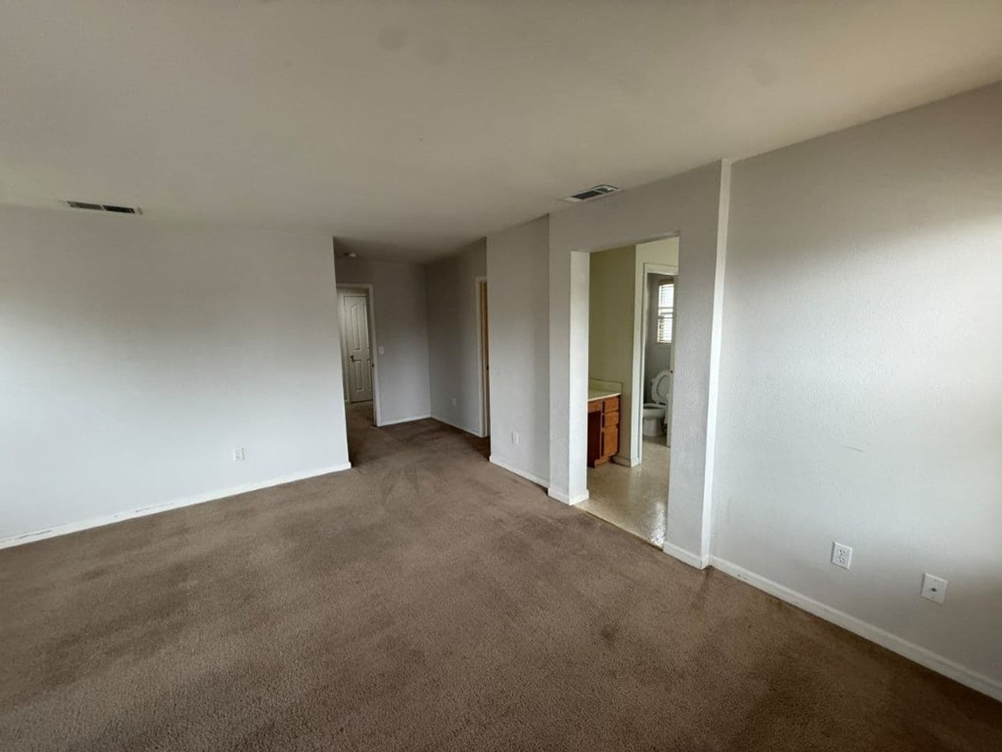 Fairfield House: 2777 Whitney