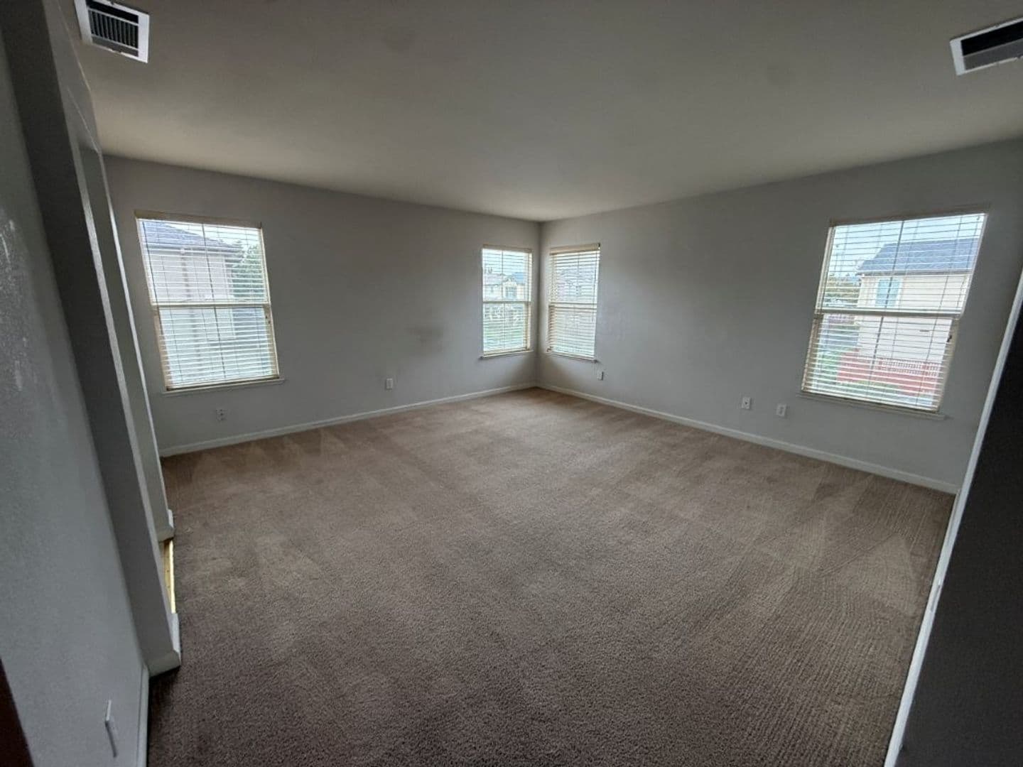 Fairfield House: 2777 Whitney