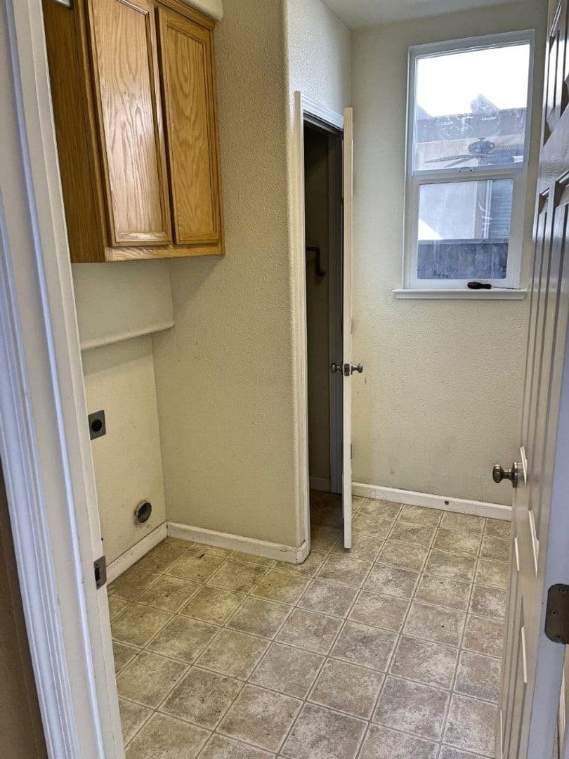 DIXON House: 1436 BELLO DRIVE