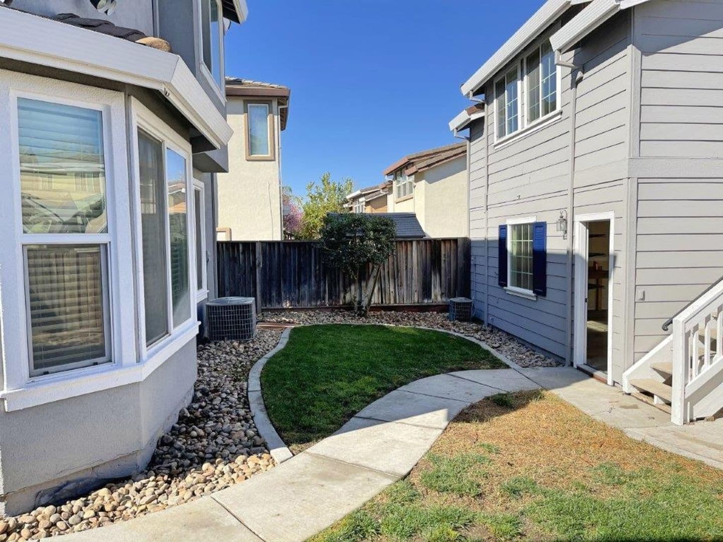 DIXON House: 1436 BELLO DRIVE