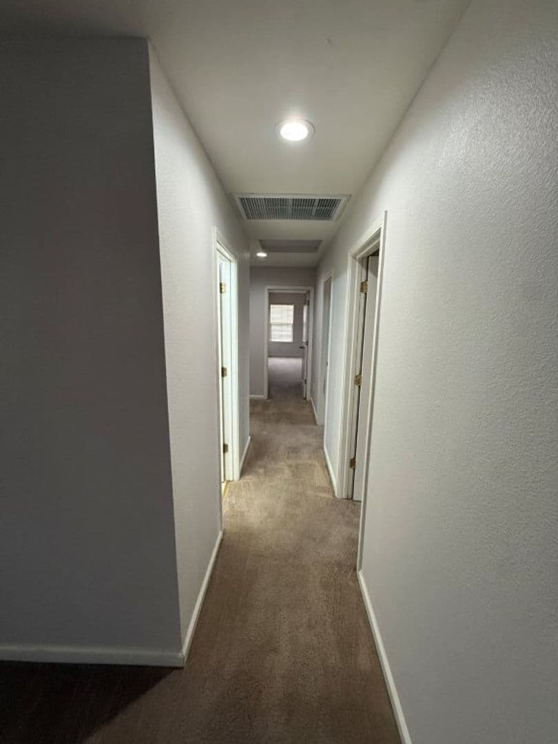 Fairfield House: 2777 Whitney