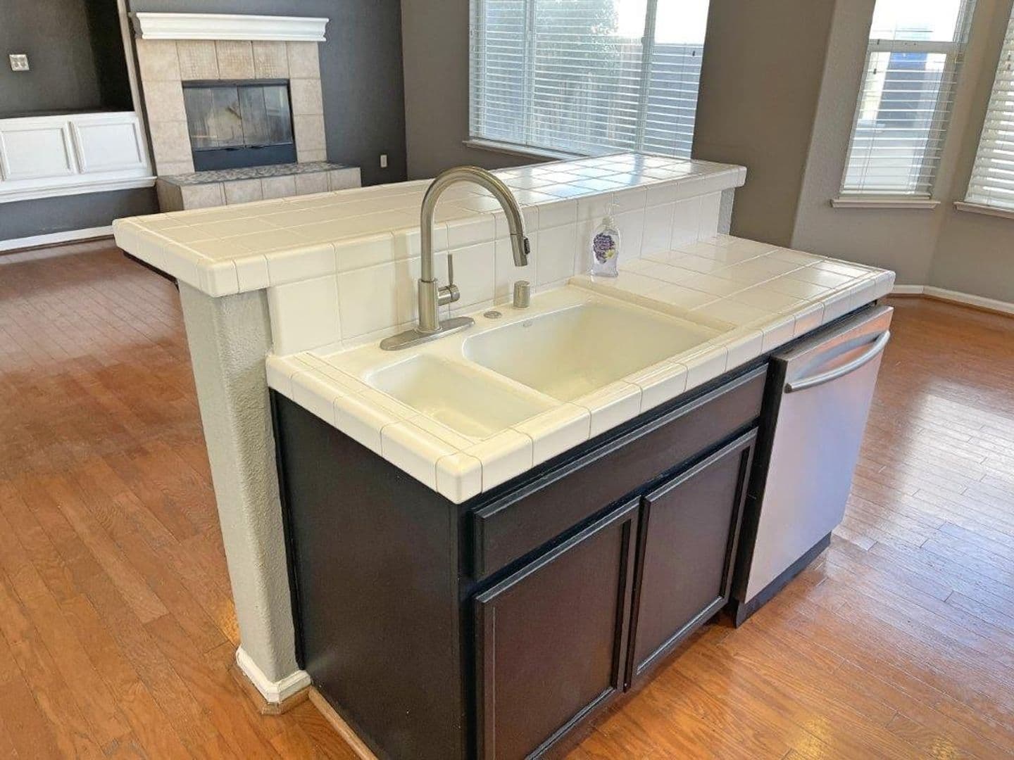 DIXON House: 1436 BELLO DRIVE