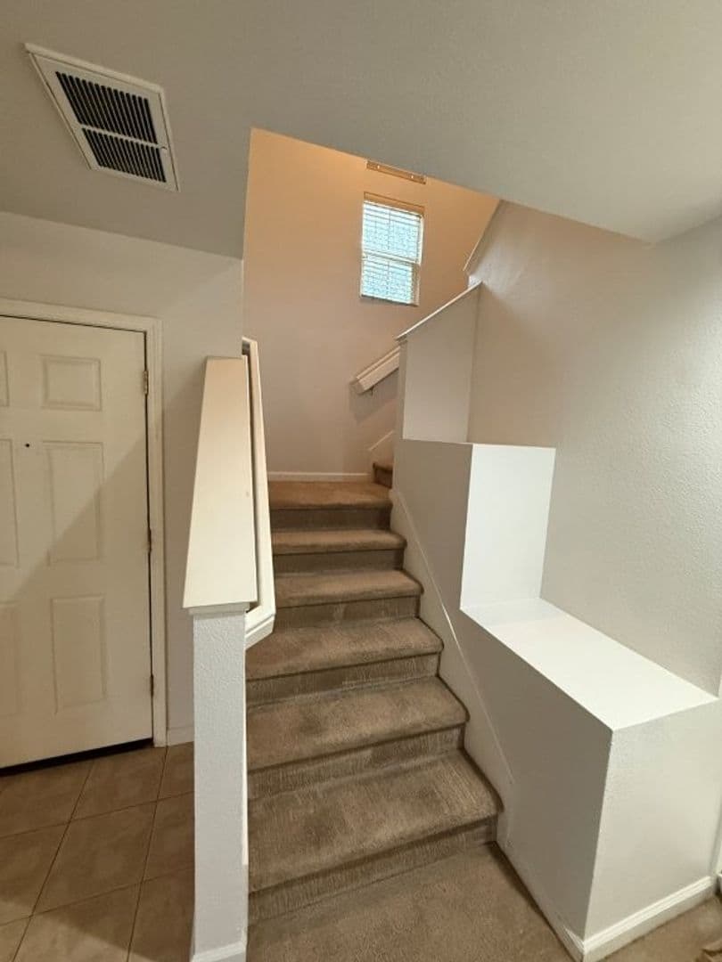 Fairfield House: 2777 Whitney