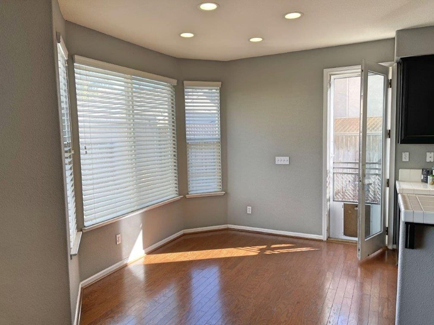 DIXON House: 1436 BELLO DRIVE