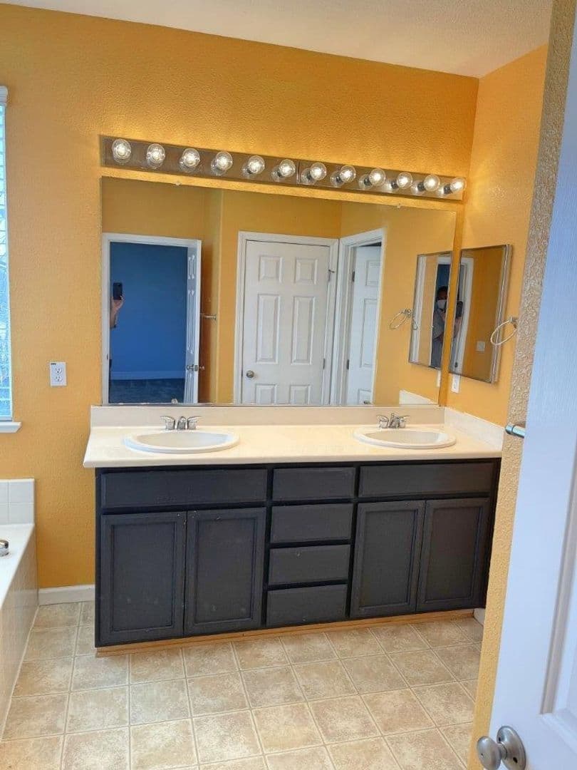 DIXON House: 1436 BELLO DRIVE